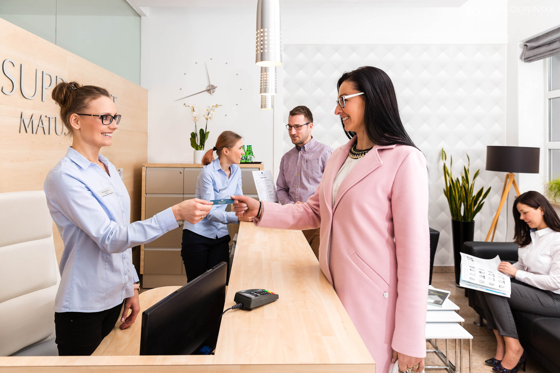 Valokuvaus hammasklinikalle. Jyväskylän yrityskuvat.