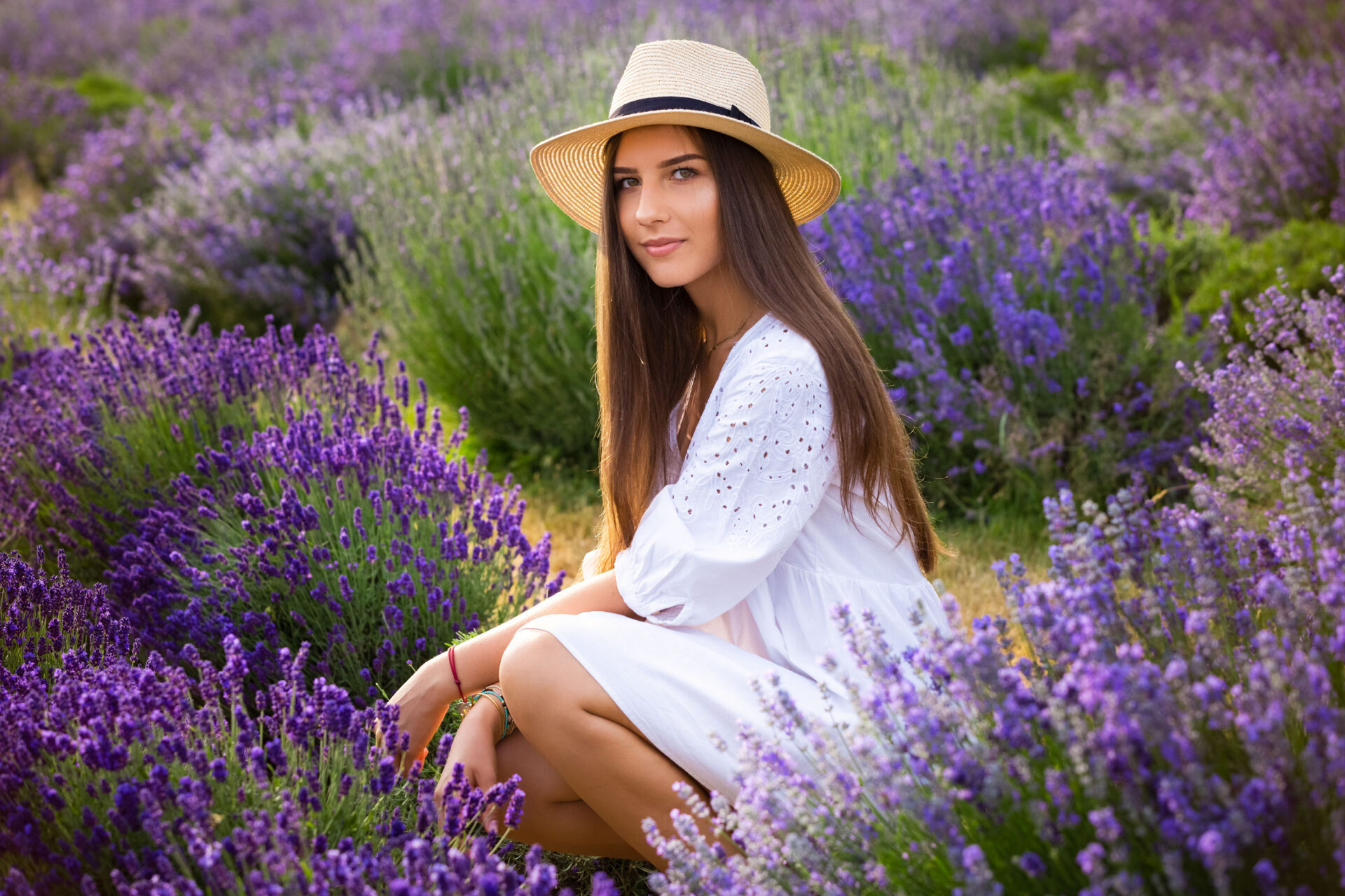 opiskelijan muotokuva ulkona